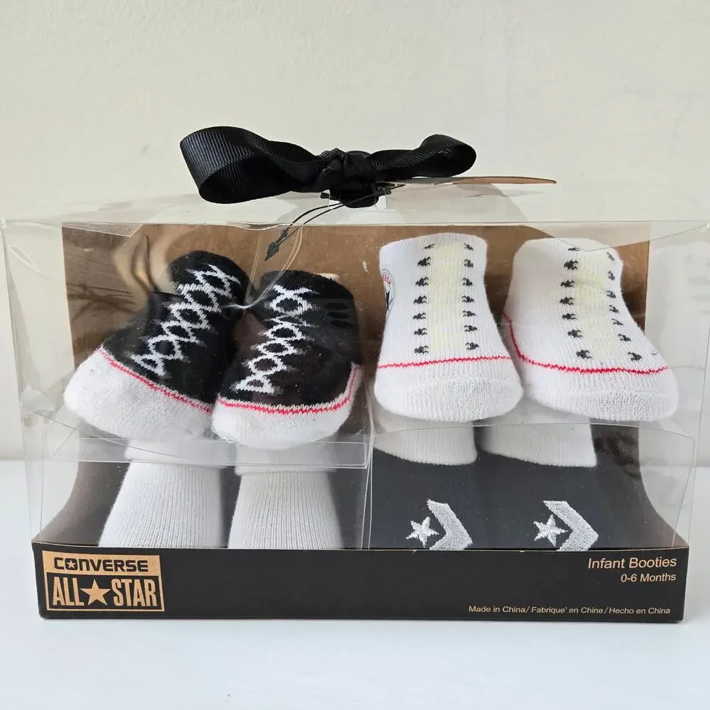 Converse All Star NEW 4-Pack Infant Booties Socks Size 0-6 Months NIB Gift Box